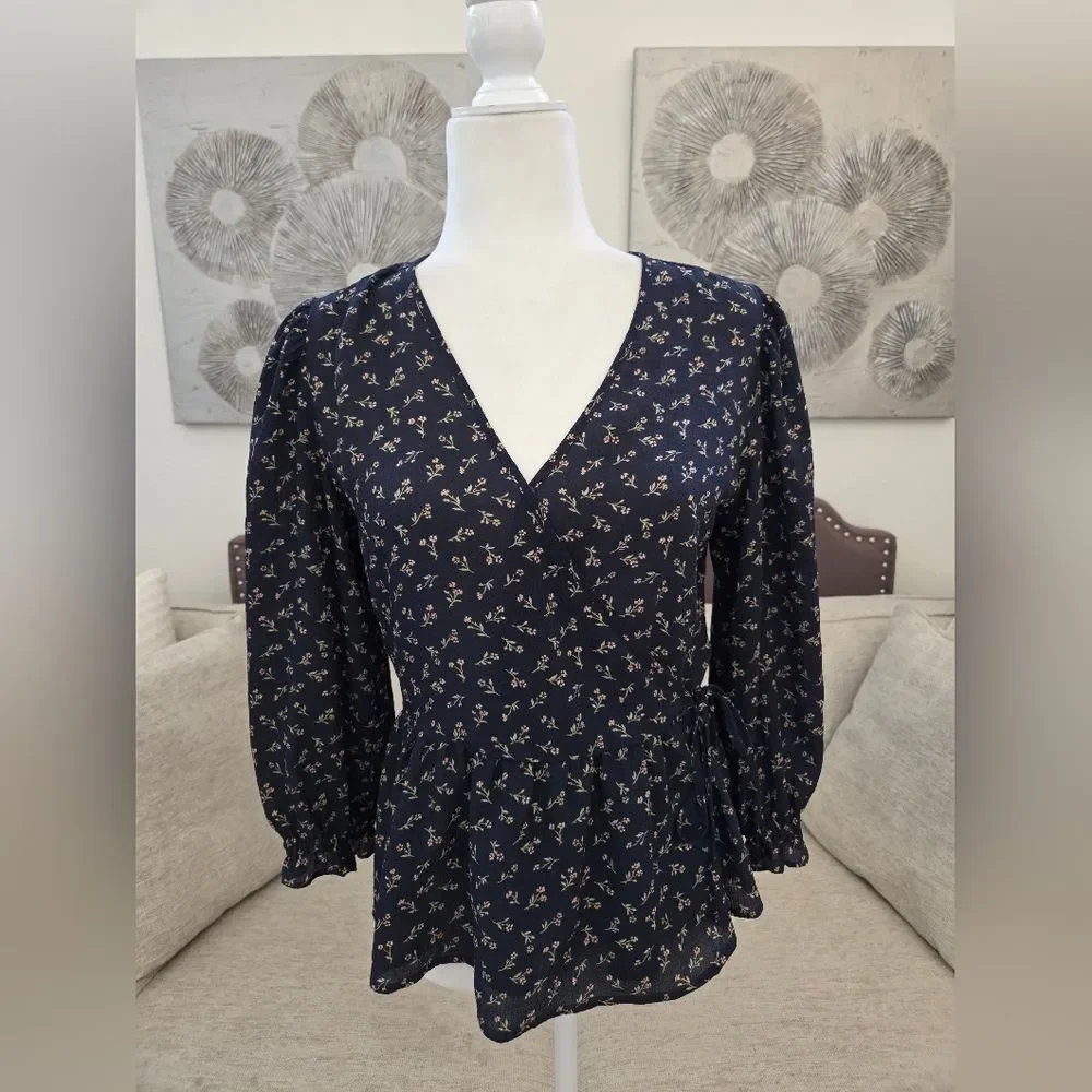 🦋MADEWELL🦋 Puff-Sleeve Peplum Wrap Top in Spring Fling - [Size Small]